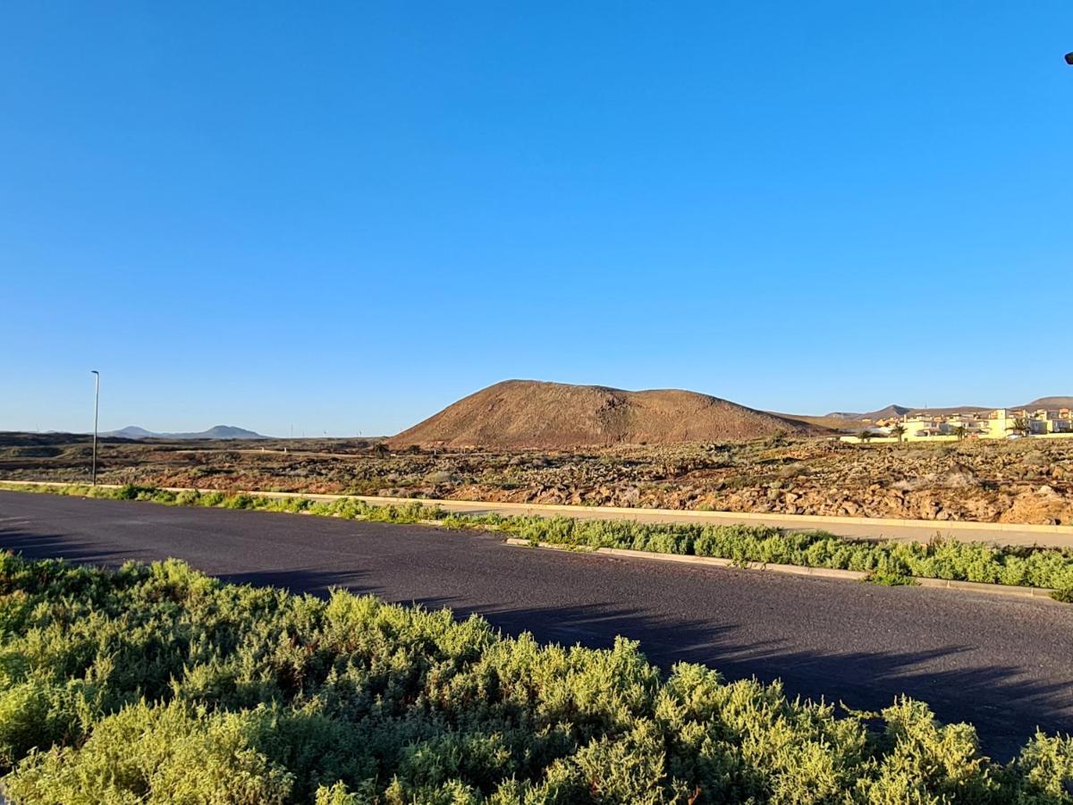 Casa Zalla 110M2, 200M2 Garden, Pool, 1Gb Wi-Fi, Private Parking Corralejo Exteriör bild